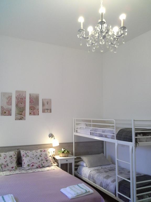 Bed and Breakfast La Casa Delle Betulle Cardano Al Campo Pokój zdjęcie