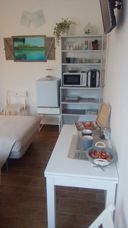 Bed and Breakfast La Casa Delle Betulle Cardano Al Campo Pokój zdjęcie