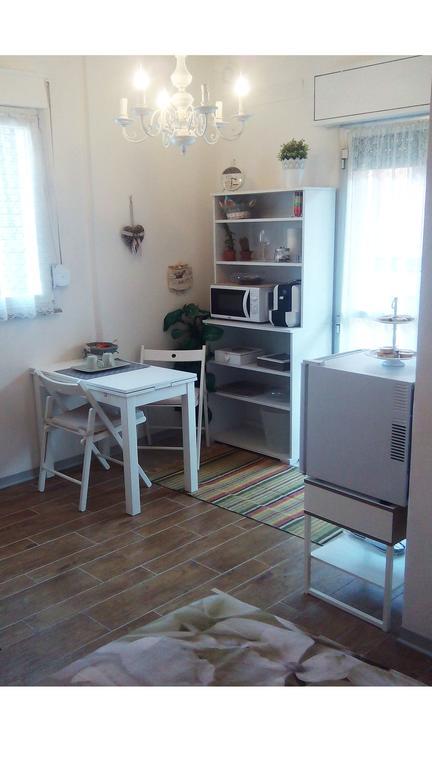 Bed and Breakfast La Casa Delle Betulle Cardano Al Campo Pokój zdjęcie